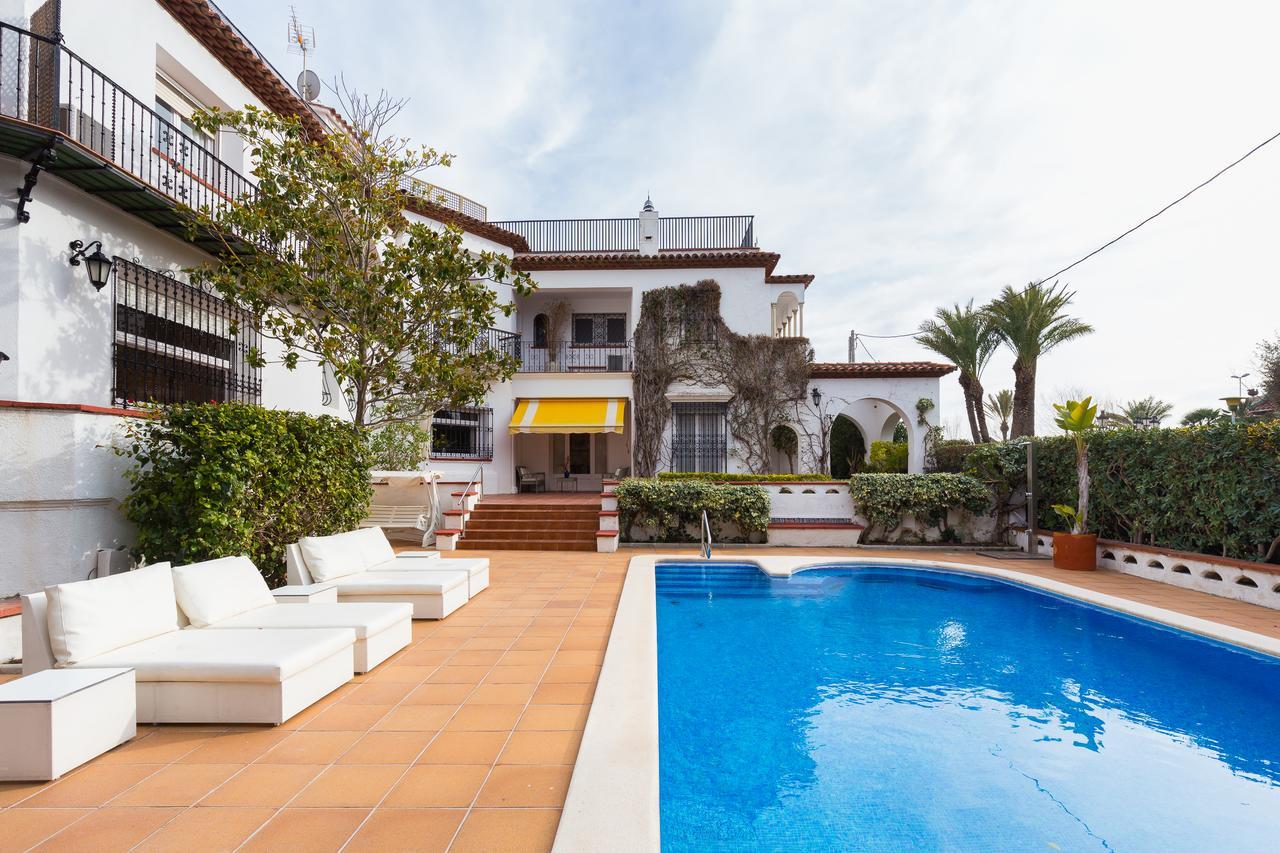 Villa Alicia Sitges Esterno foto